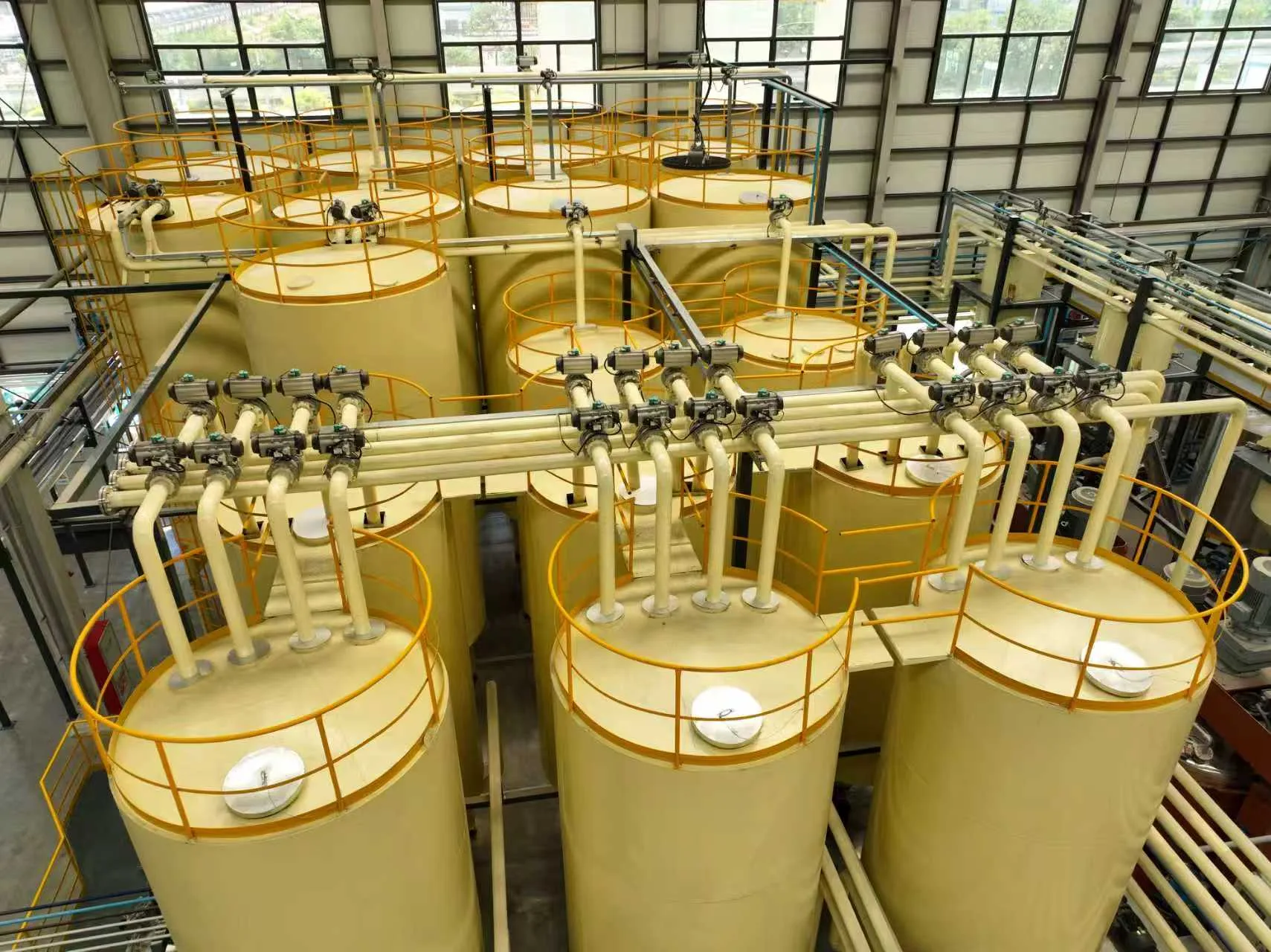 Raw material tanks